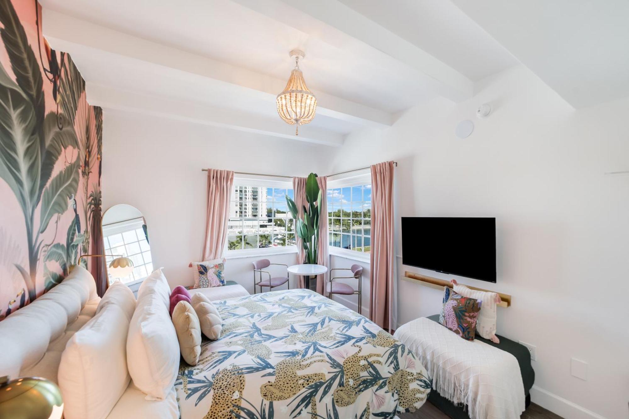 Ocean Spray Hotel ไมอามีบีช ภายนอก รูปภาพ